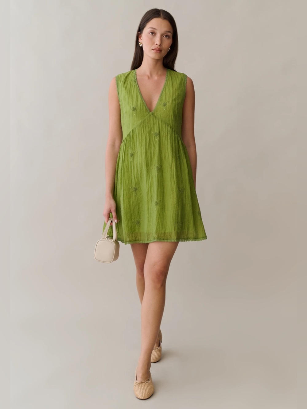 Few Moda kourt Stefania Dress Green V-Neck Sleeveless Mini Dress size XS